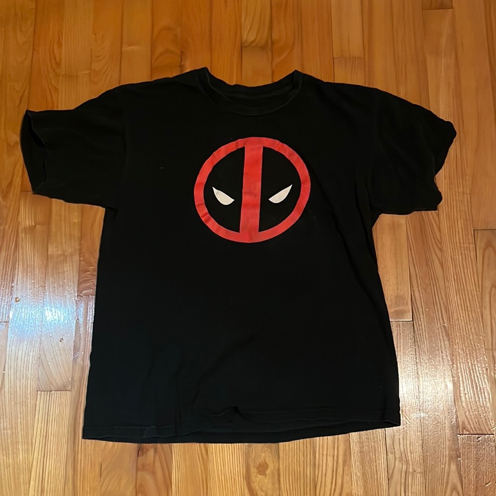 Black Deadpool T-shirt
